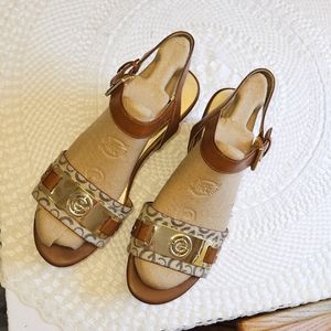 Guess Sandals platform wedge 9.5